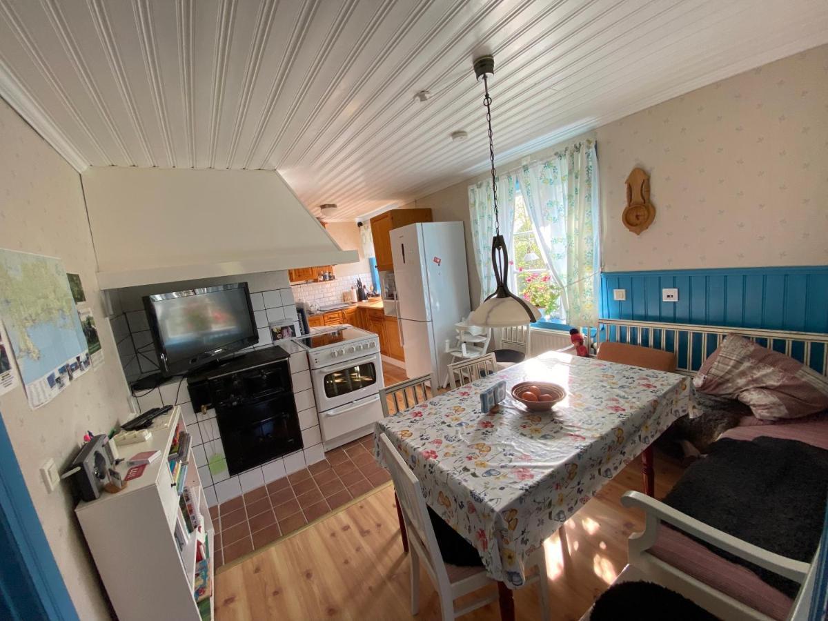 Spjutsbygds Gards Bed And Breakfast Rodeby Exterior foto